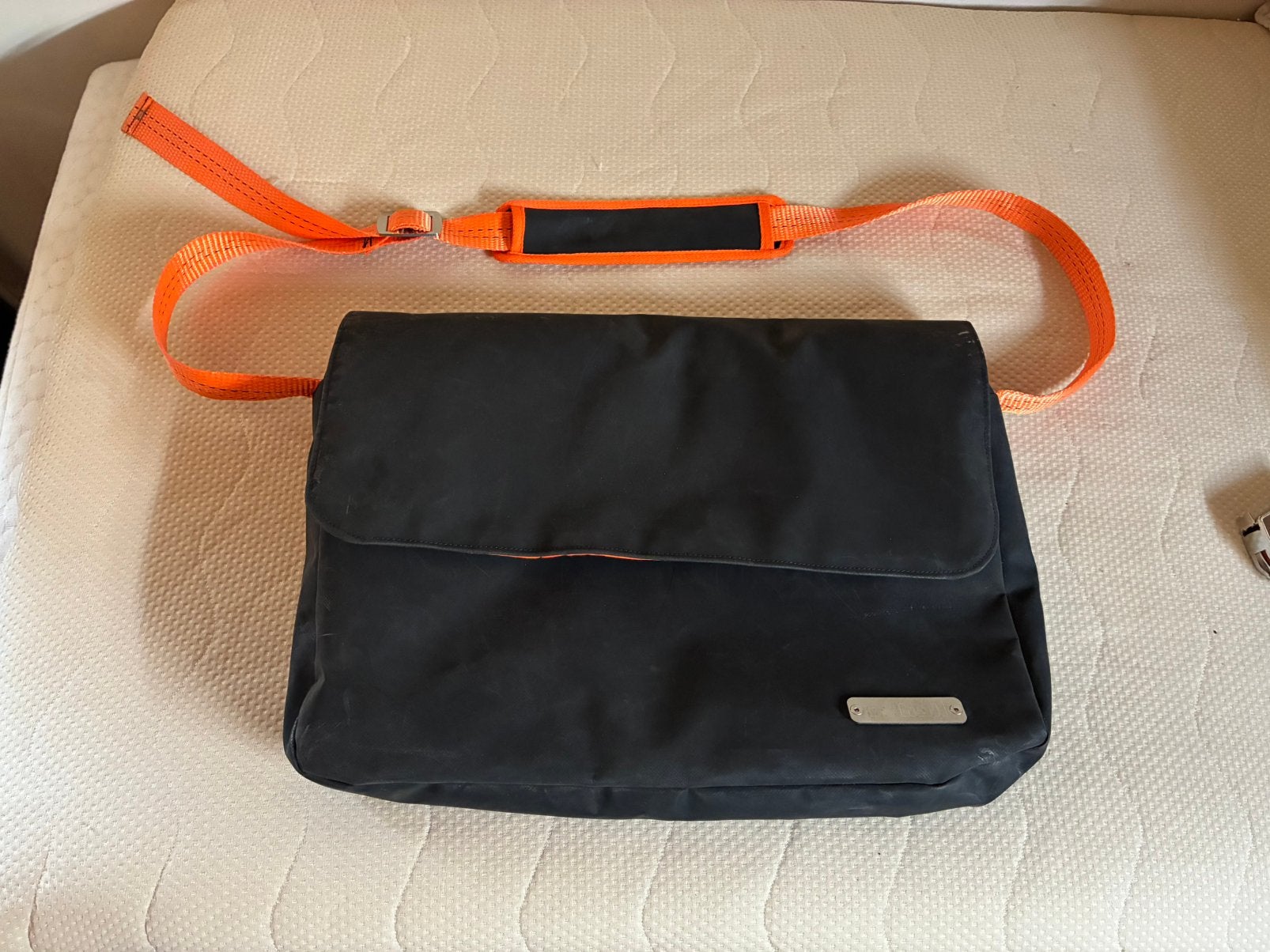 Hagelnieuwe laptoptas, Ophalen, 17 inch of meer, Zo goed als nieuw